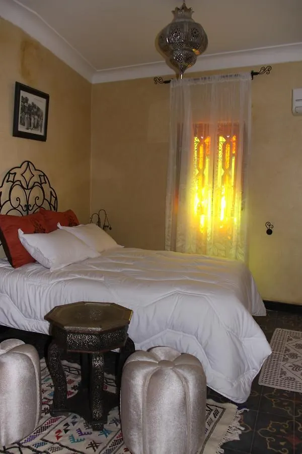 Riad La Porte Des 5 Jardins Marrakesh 3*,
