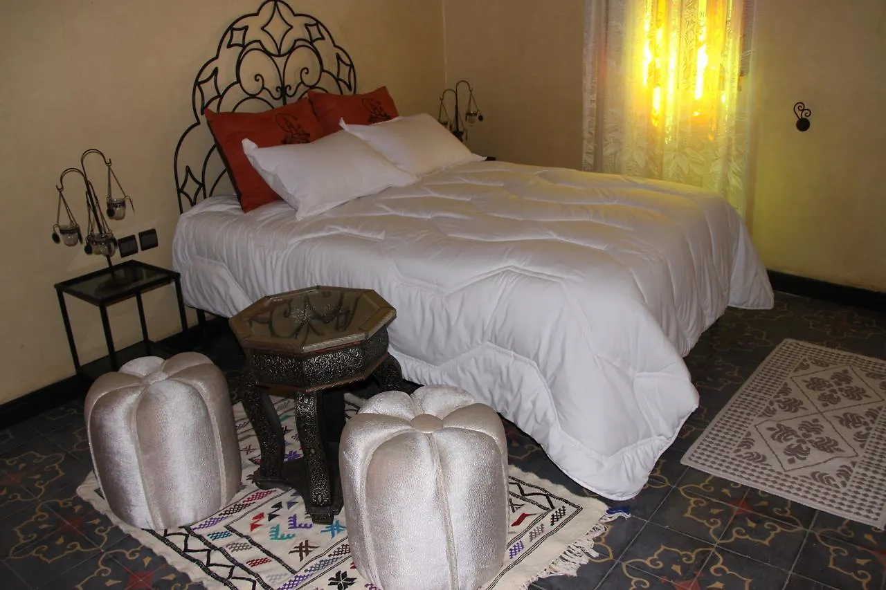 Riad La Porte Des 5 Jardins Marrakesh 3*,