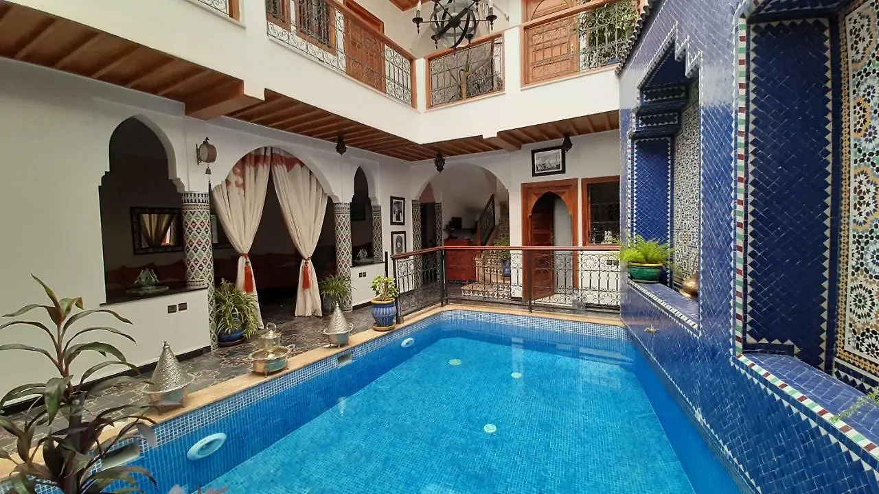 Riad La Porte Des 5 Jardins contacts